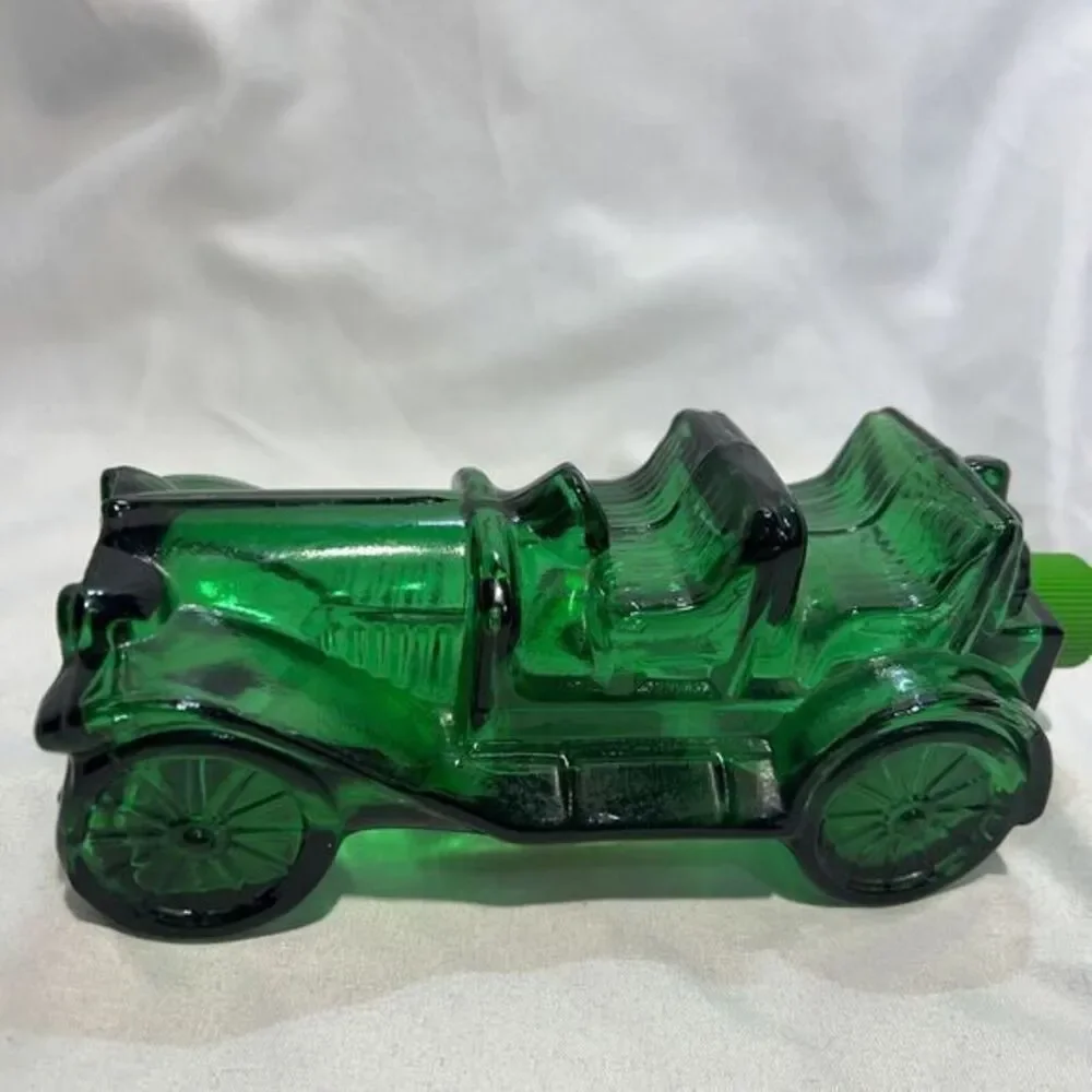 Vintage Avon Cadillac Car‎ Wild Country Cologne Decanter